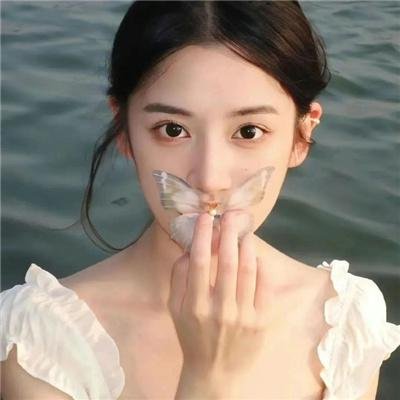 爱不是逆来顺受$她跪碎月光求我回头