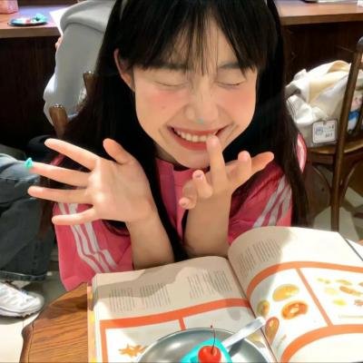 战神大人，三夫人给你生了个黑娃